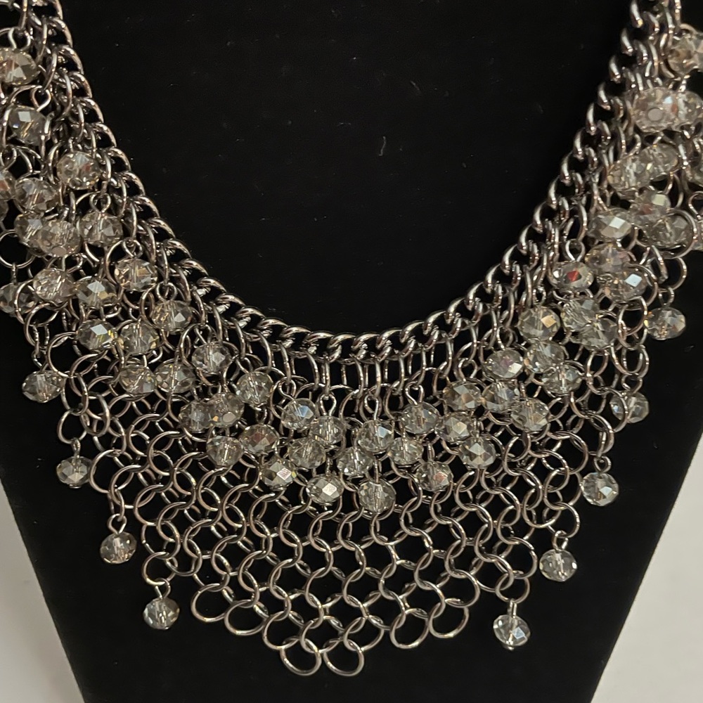 Women’s Fashion Jewelry!! Silver classy!!